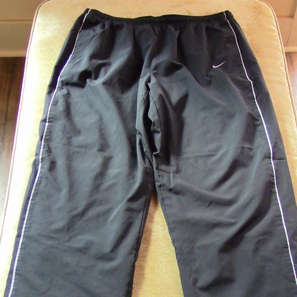 nike athletic pants mens